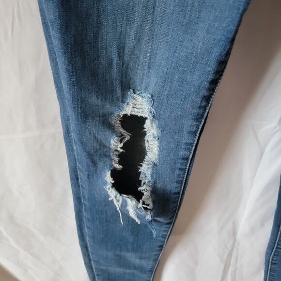 Levi's Medium Wash Distressed High Rise Mile High Classic Skinny Jeans Size 26 - Picture 6 of 12